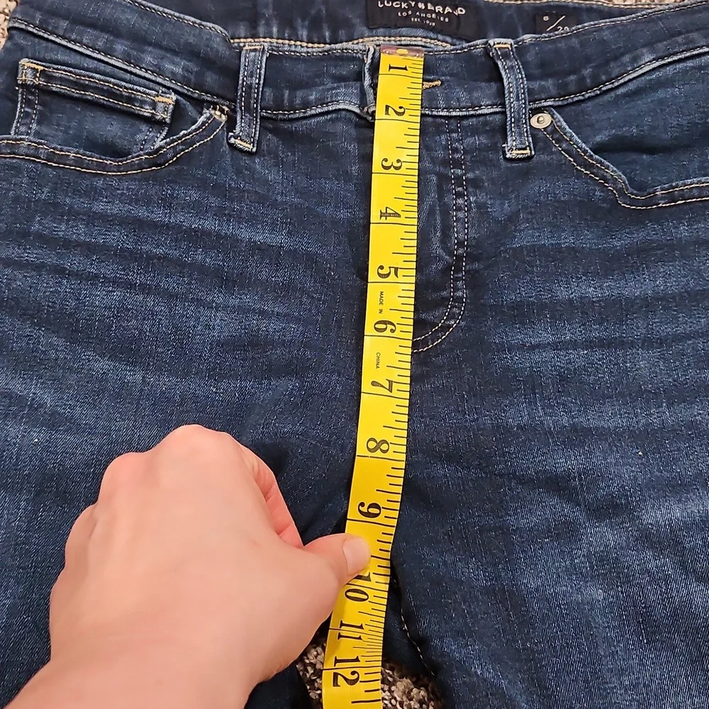 Lucky Brand High Rise Dark Blue Jeans - Picture 6 of 11